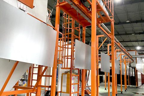 項目建設忙，又一條噴涂流水線設備成功投產