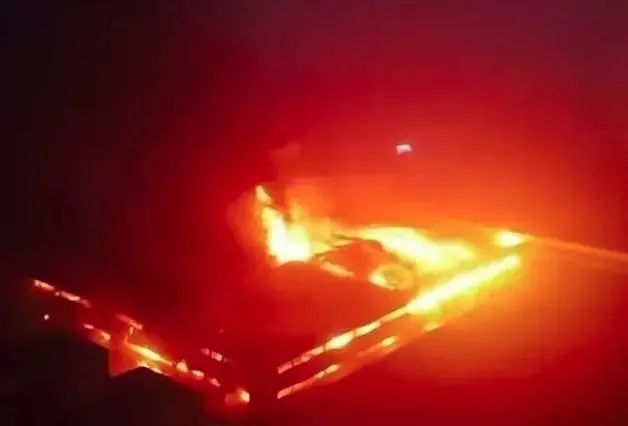 突發爆炸!河南、山西兩地廠房相繼出事!違規操作引人深思! 突發爆炸!河南、山西兩地廠房相繼出事!違規操作引人深思!