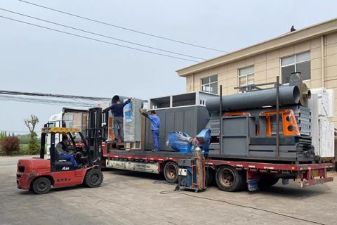 新月涂裝噴塑流水線設(shè)備生產(chǎn)發(fā)貨忙不停，保質(zhì)保量穩(wěn)生產(chǎn)