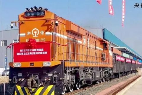 新月快評--不斷以中國新發展為世界提供新機遇