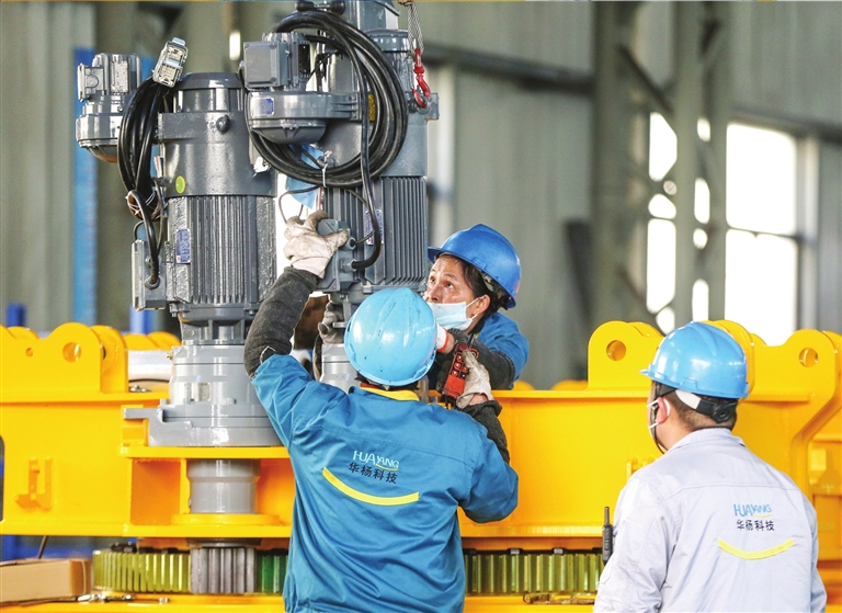 又一重型企業選用新款靜電噴涂流水線設備! 又一重型企業選用新款靜電噴涂流水線設備!