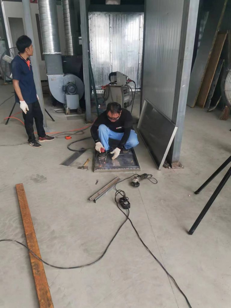 炎夏酷暑第一視角看粉末噴涂線廠家的安裝現場!