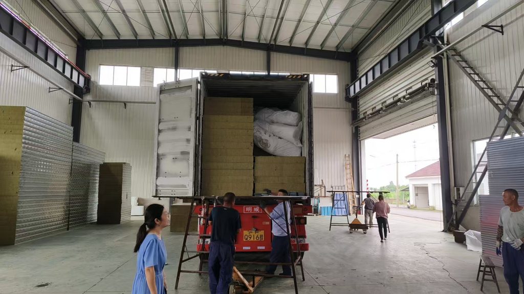 國外訂單-新月積放式噴涂線再次發貨巴西!